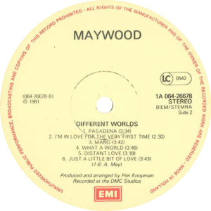 Maywood - Different worlds / NL klein label verschil